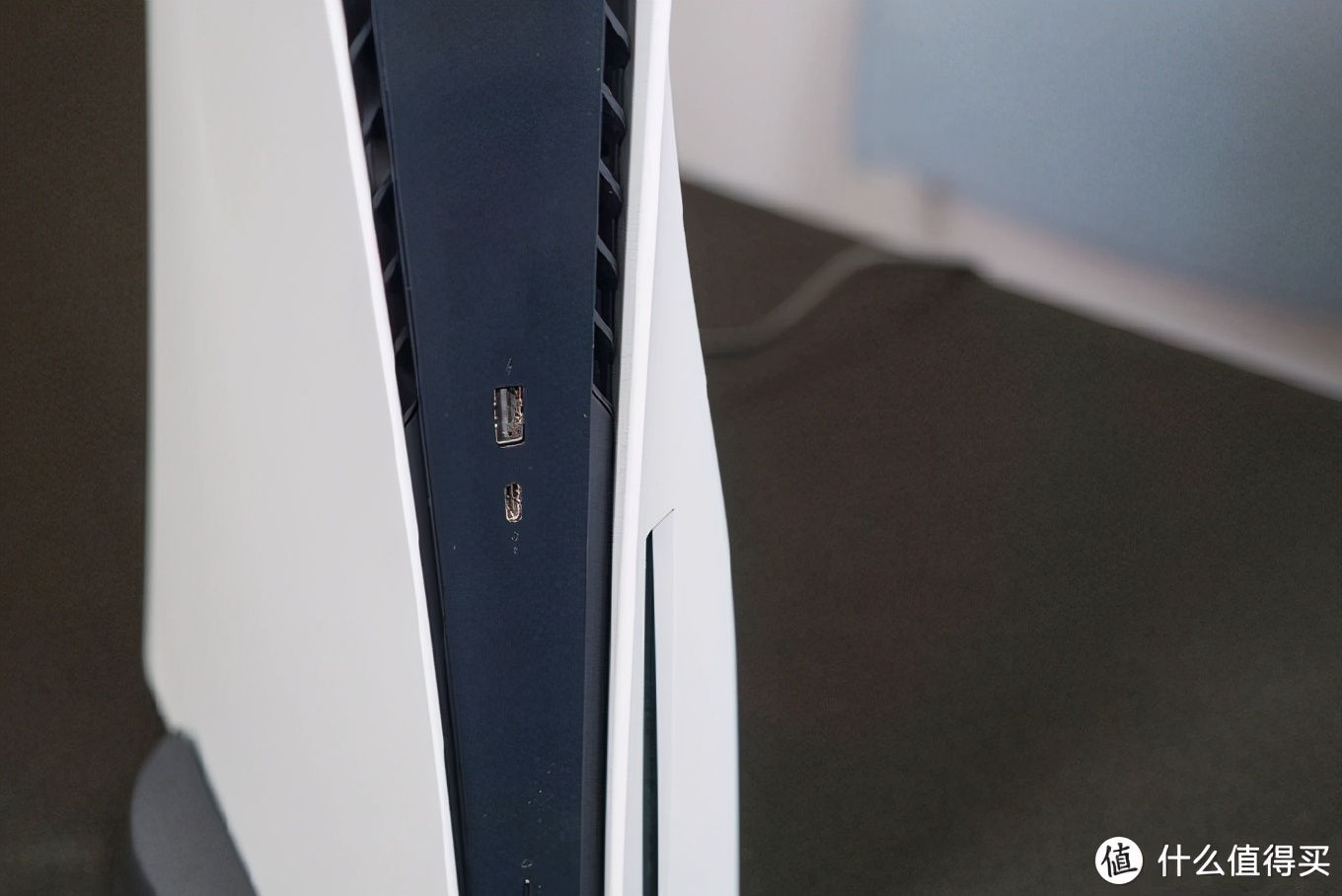 DualSense手柄体验反馈_玩ps4比较合适的屏_PlayStation 5硬件参数