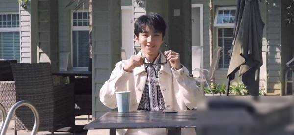 王俊凯周杰伦AE86生日祝福_王俊凯画ae86为周杰伦庆生_王俊凯为周杰伦庆生细节分享