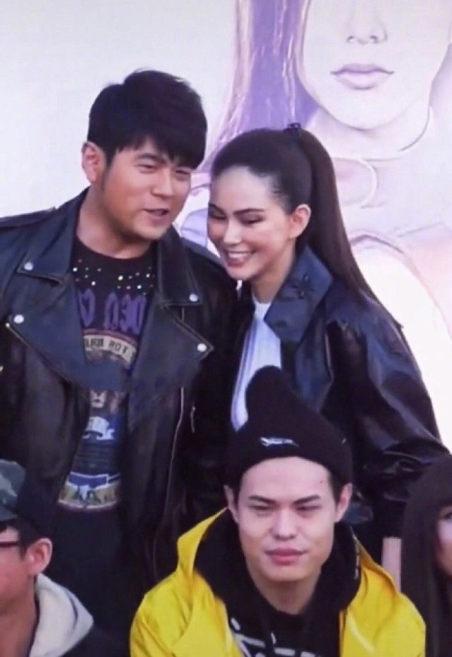 王俊凯为偶像庆生手绘祝福_王俊凯画ae86为周杰伦庆生_:周杰伦王俊凯AE86