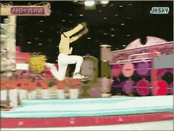 东方神起队长允浩舞蹈视频_郑允浩凉凉 东方神起回归允浩昌珉 瑜卤允浩回忆