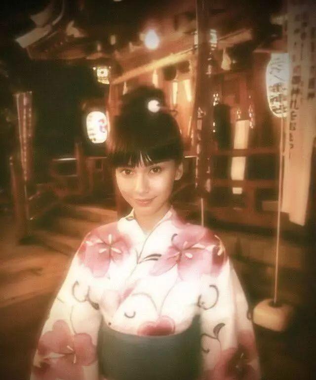 Baby和服旧照曝光,年轻时期的她混血颜超甜美洋气,都说她没整容
