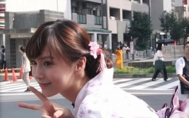 Baby和服旧照曝光,年轻时期的她混血颜超甜美洋气,都说她没整容