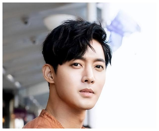 韩国历史上最帅的演员名单_韩国比较有名的男模特_韩国最帅男演员排名