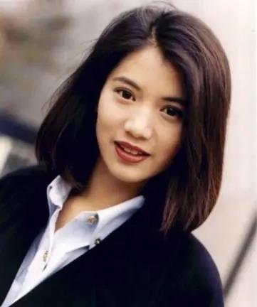 刘亦菲身材变化_女明星年龄变化_中国女明星变成巨人