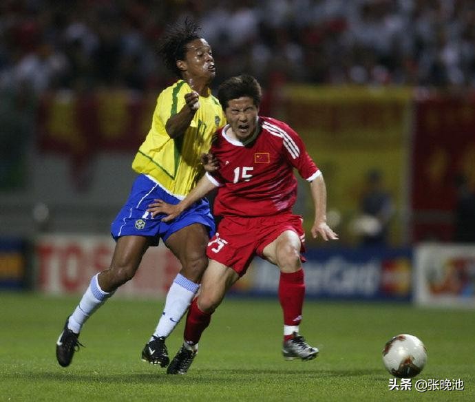 小罗2002世界杯表现_小罗VS国足世界杯处子球_02年小罗任意球动图