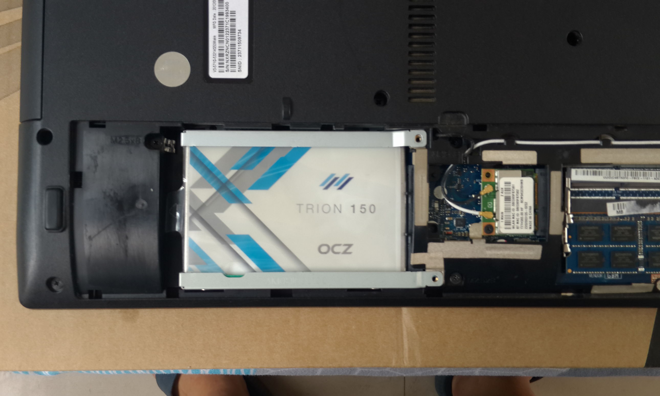 装好系统分好盘如何4k对齐_笔记本固态硬盘安装教程_Win7系统安装固态硬盘