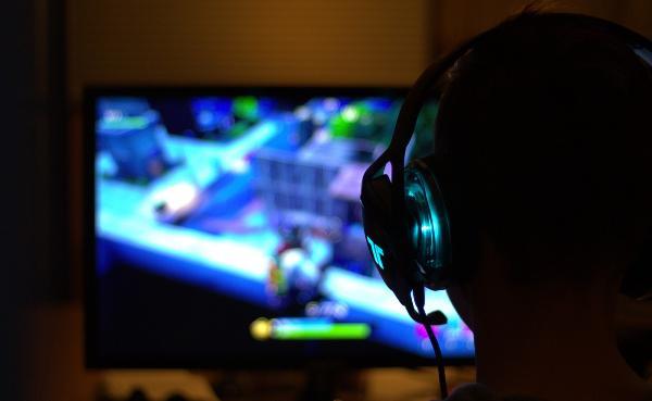 显卡与内存在游戏中的作用