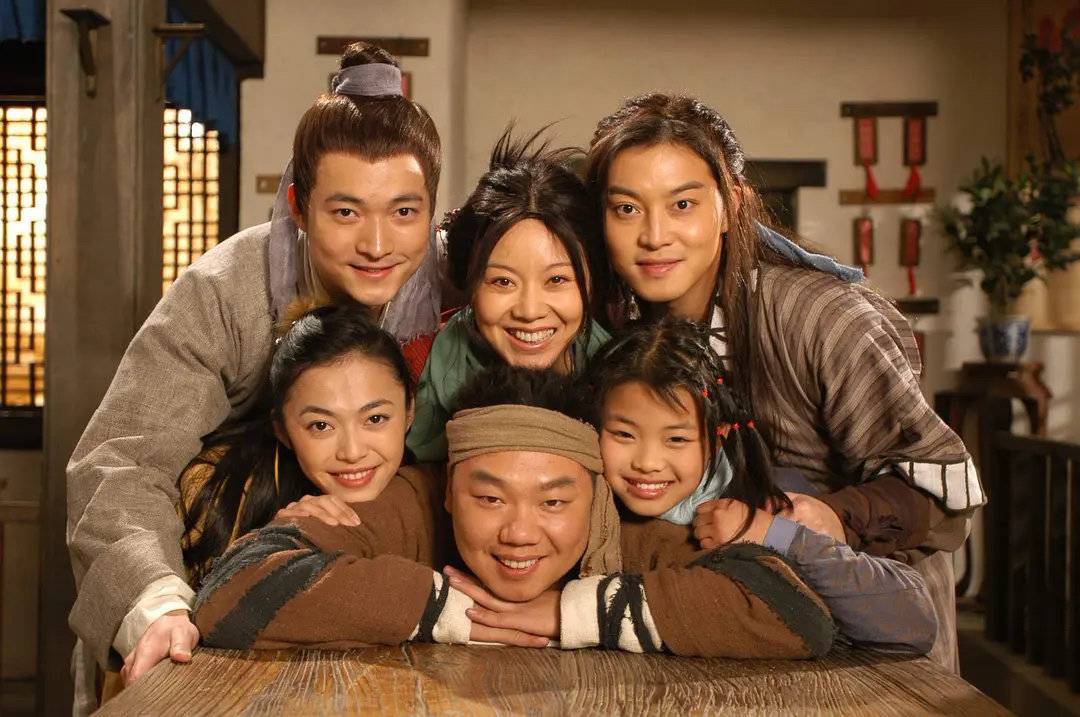 搞笑一家人韩国版全集_搞笑一家人 崔民勇 重聚 剧情