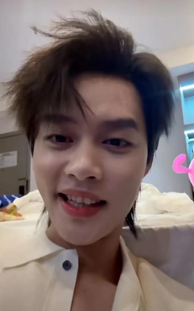 股权关联营销_直播打赏合作_抖音更新信息失败