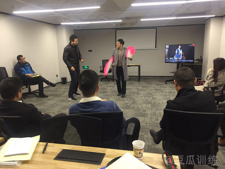 言语简洁一语中的_把话说到点子上免费阅读_说话把握分寸