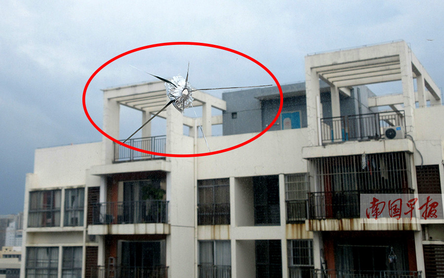 口袋弹弓 危险儿童玩具 网购儿童玩具_两股过顶卡球弹弓实战效果