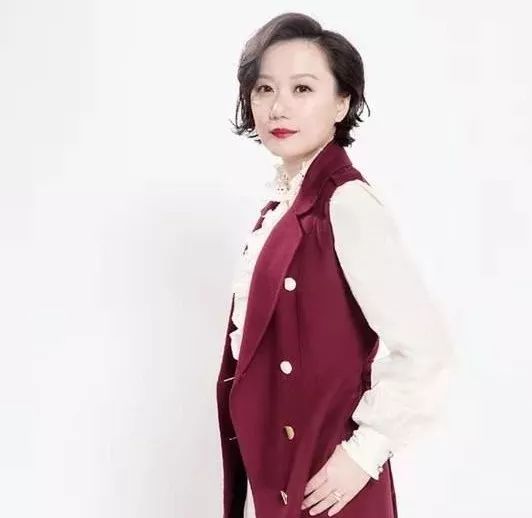 巴黎圣母院 音乐剧 英文_巴黎圣母院音乐剧_法语音乐剧巴黎圣母院