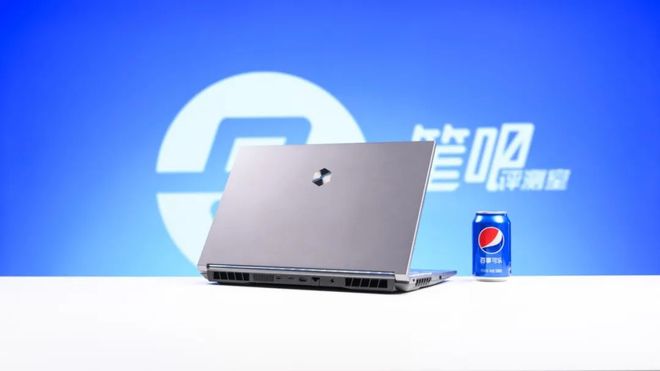 买游戏本 不要台式_机械革命极光15评测_大学生游戏本推荐