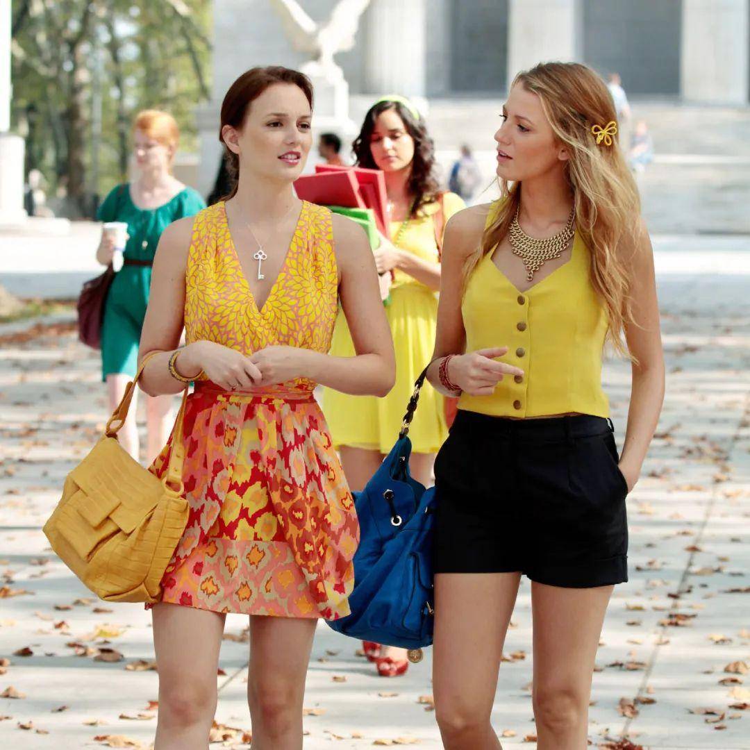 社交媒体影响年轻群体_新版绯闻女孩剧情设定_绯闻女孩william是谁