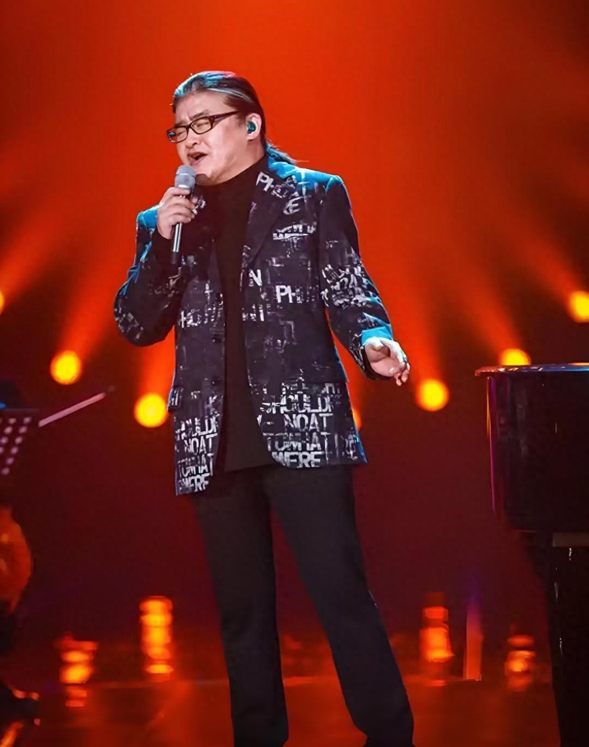 华语乐坛十大男歌手盘点_中国歌手人气排名张杰_华语乐坛男歌手实力排名