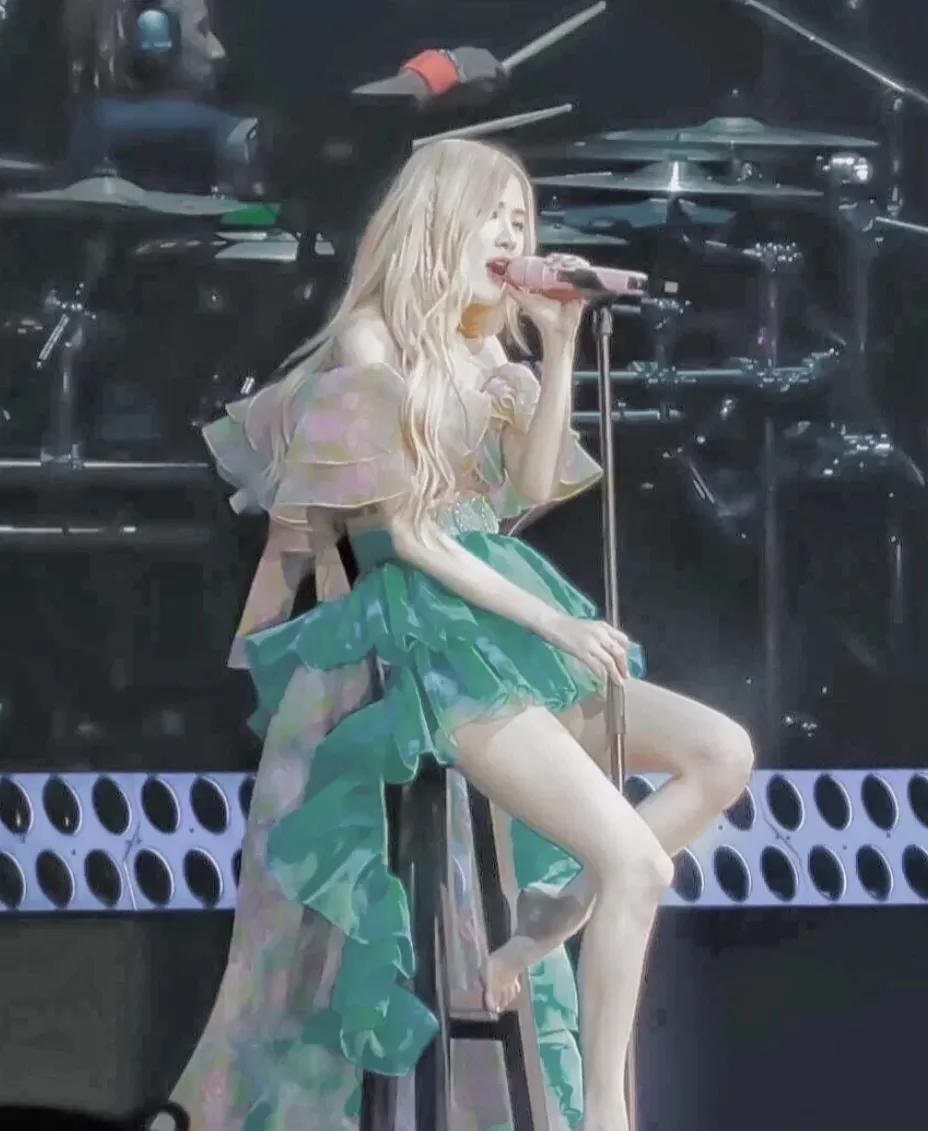 IU为什么叫IU_制作人iu好可怜?_IU个人资料