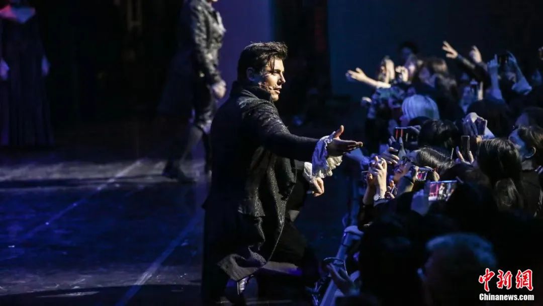 法语音乐剧《小王子》洛朗班_法语音乐剧演员洛朗班 中国巡演_法语音乐剧亚瑟王传奇