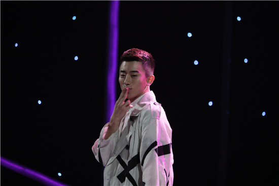 我是直播歌手总决赛_张家萌夺冠_如果参加我是直播歌手