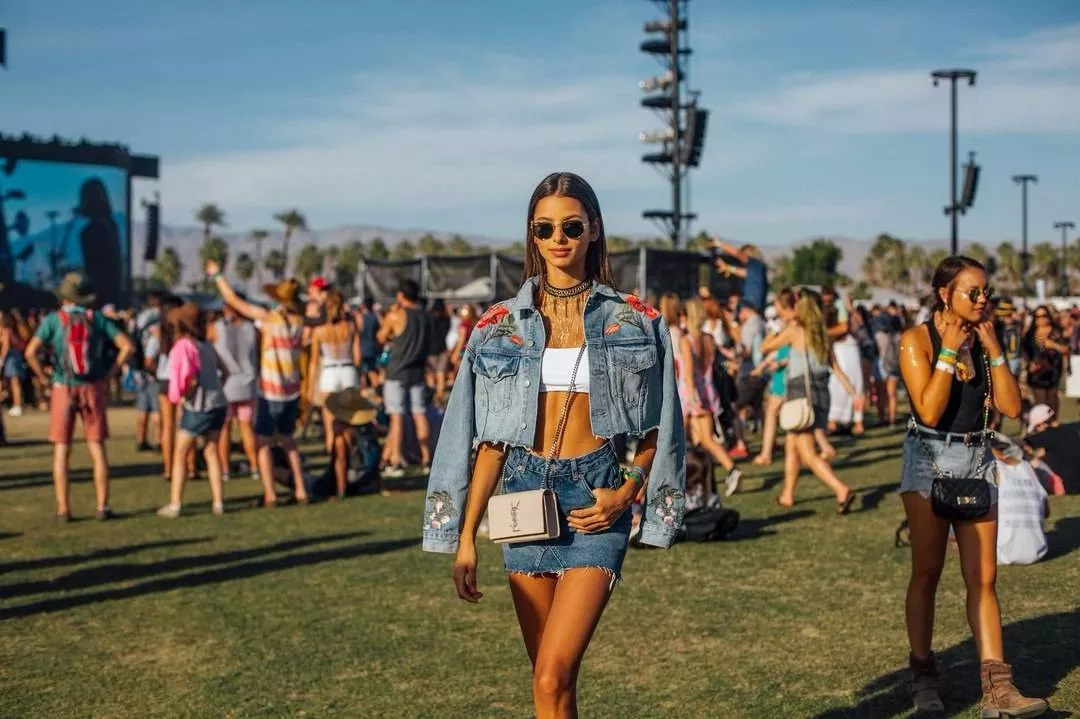 国外音乐会海报_音乐节创新形式_国际音乐节特色