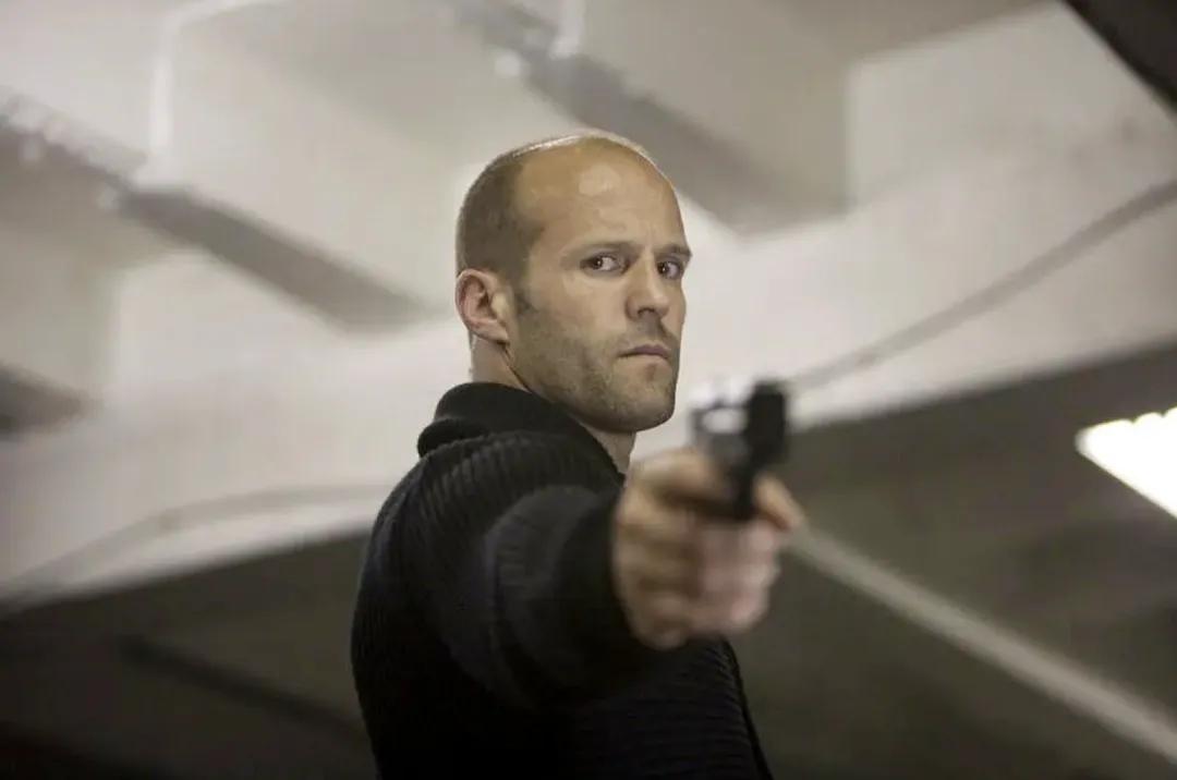 杰森·斯坦森经典动作电影_杰森·斯坦森电影推荐_杰森·斯坦森主演的是个警察的那个电影叫什么