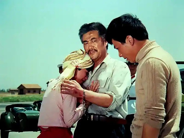 于洋参加中国好声音的视频_于洋 传记 新中国电影明星