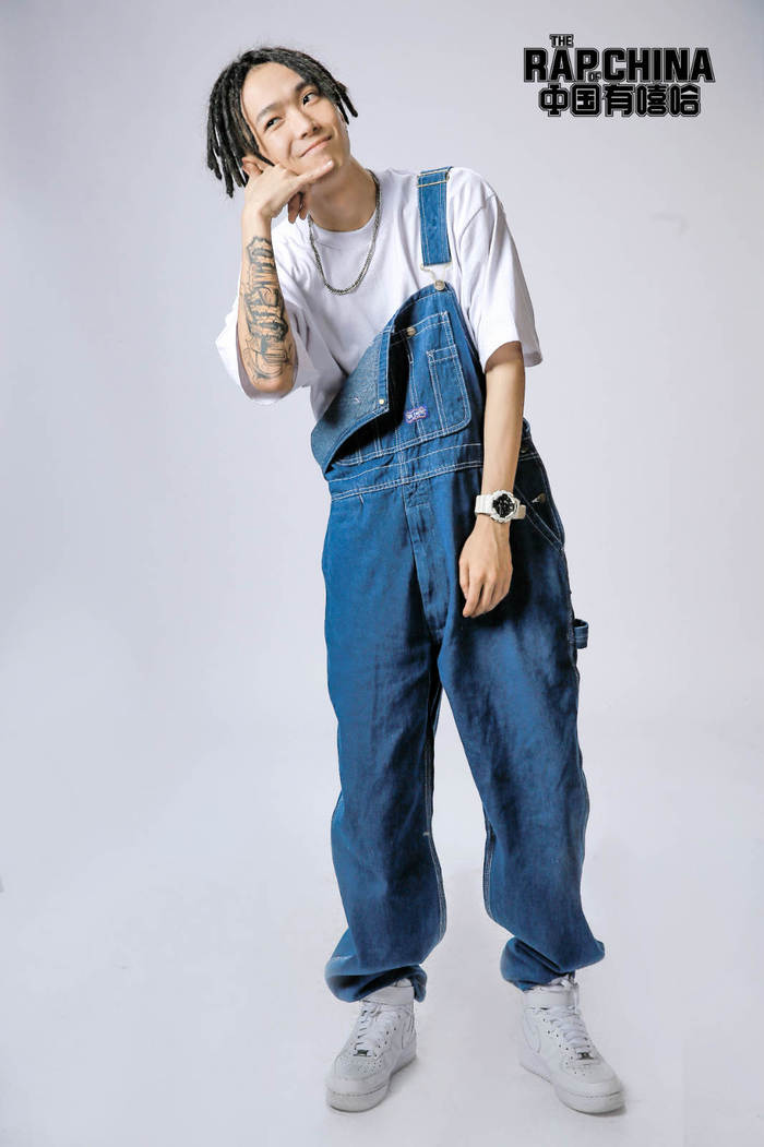 中国有嘻哈第五期播放量_中国有嘻哈导演纹身_中国有嘻哈节目制作幕后