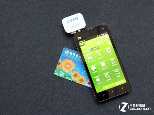 全天候刷卡变现实 小米2A实测拉卡拉
