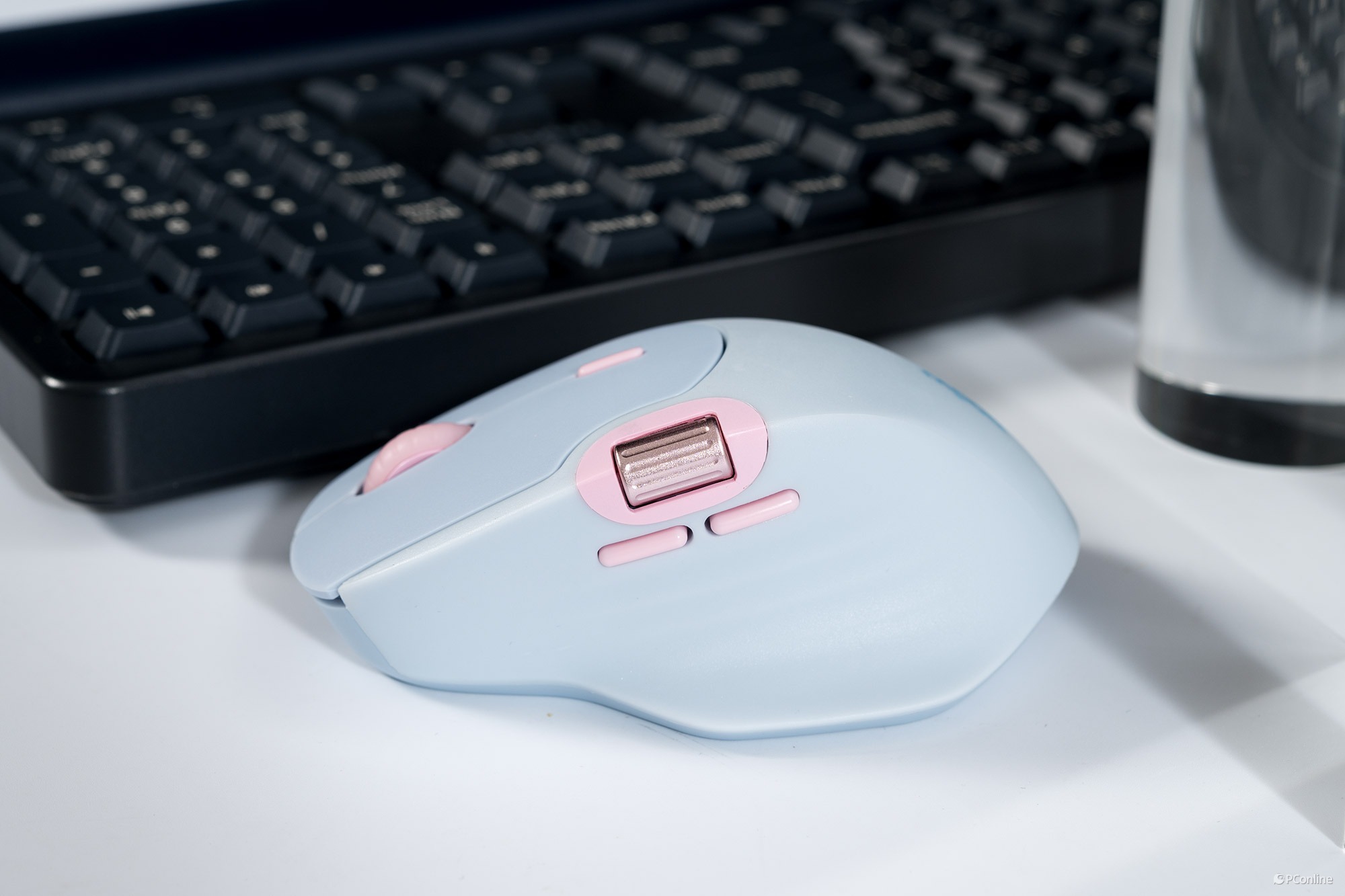 雷柏MT560鼠标 人体工学设计 多设备无线连接_小手游戏鼠标推荐2025