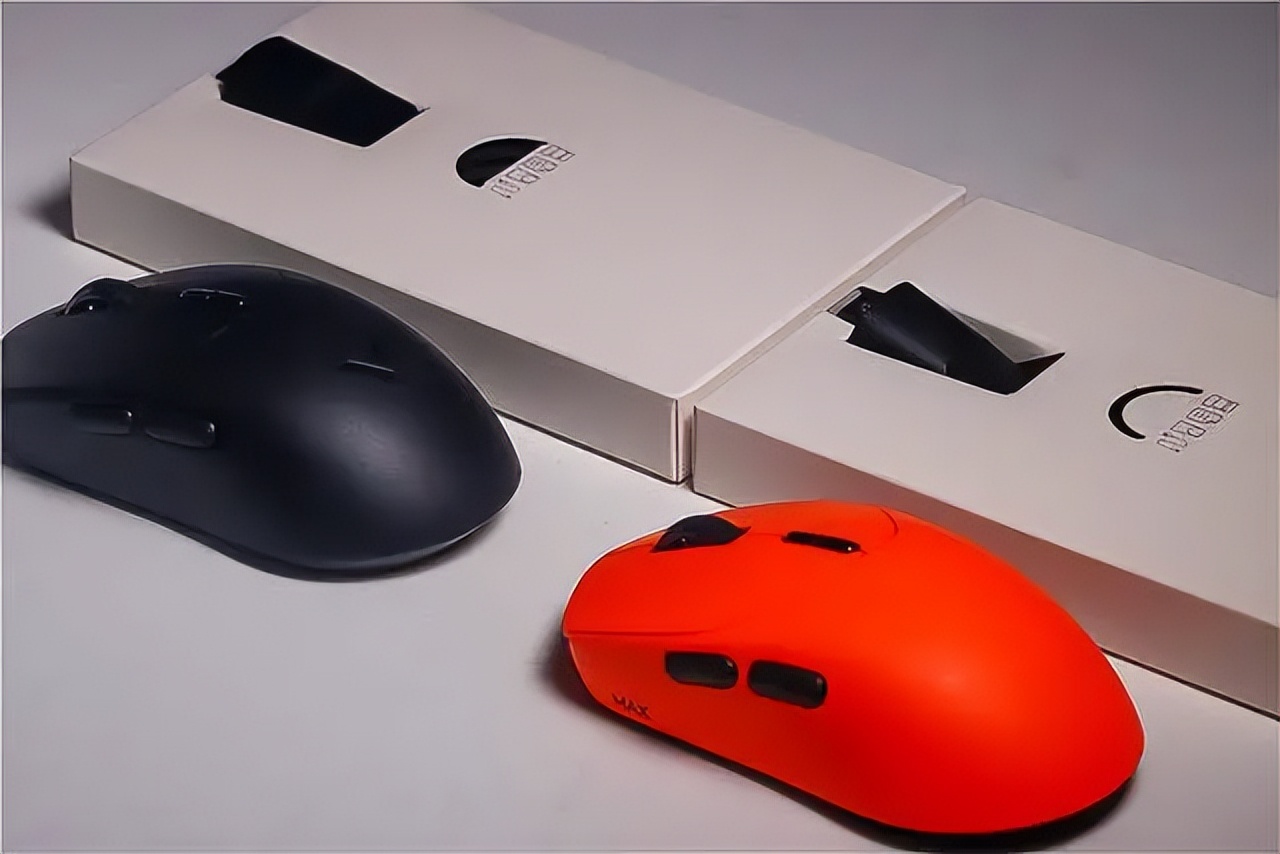 小手游戏鼠标推荐2025_雷柏VT1电竞鼠标体验分享_雷柏VT1 Max评测