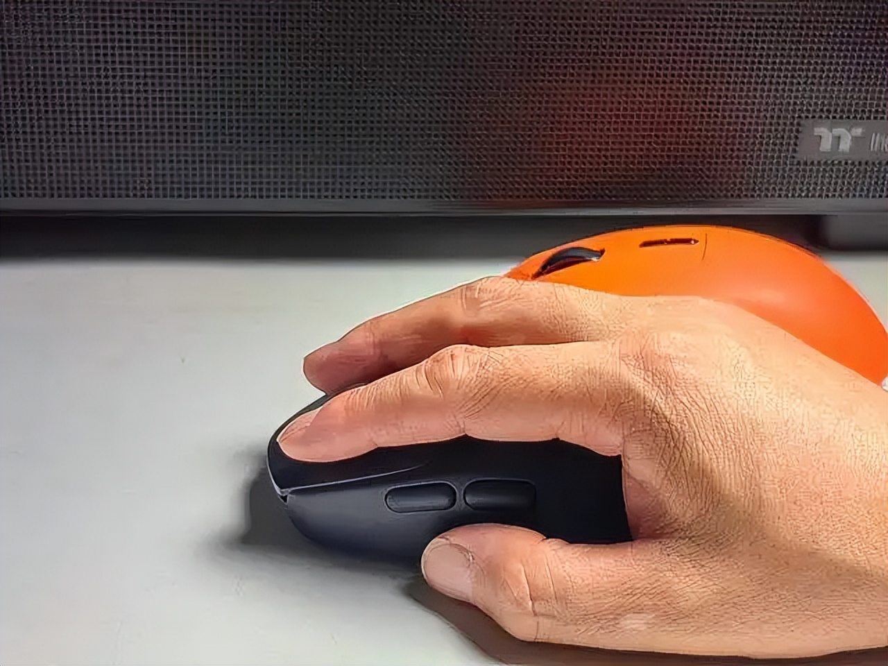 小手游戏鼠标推荐2025_雷柏VT1 Max评测_雷柏VT1电竞鼠标体验分享