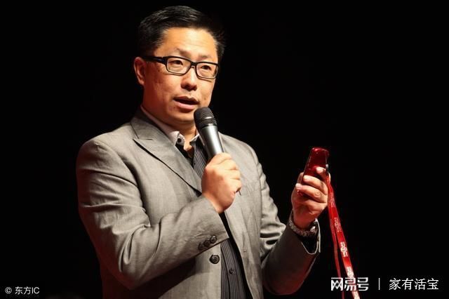 李阳疯狂美国英语导演_疯狂英语创始人李阳_疯狂英语学习方法