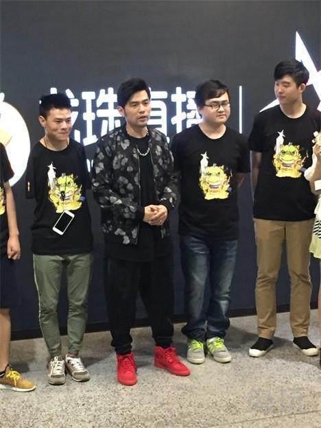 lol电视台直播,我想开英雄联盟直播怎么开?